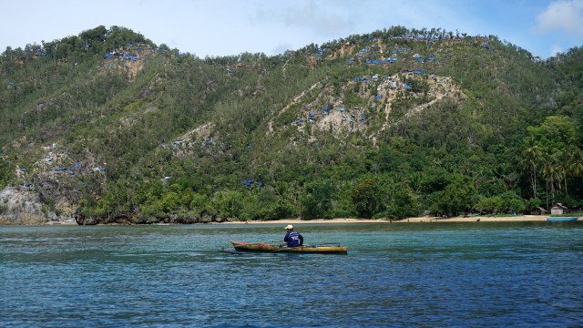 Suasana pulau Seram penghasil batu Cinnabar (Foto: Aditia Noviansyah/kumparan)
