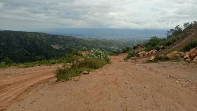 Kota Palu dilihat dari puncak Poboya (Foto: Ardhana Pragota/kumparan)