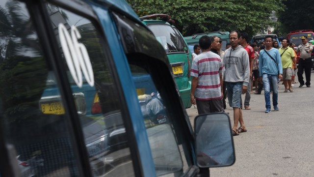 Ilustrasi sopir angkot. Foto: Indrianto Eko Suwarso/ANTARA