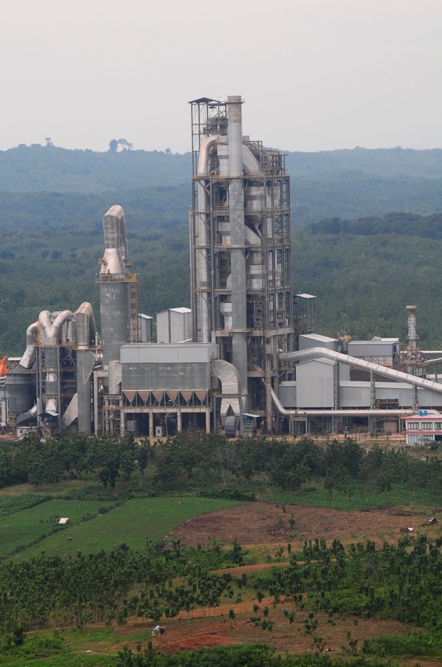 Pabrik Semen Rembang (Foto: Yusuf Nugroho/Antara)