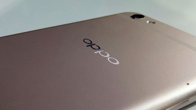 Oppo F3 Plus. (Foto: Jofie Yordan/kumparan)