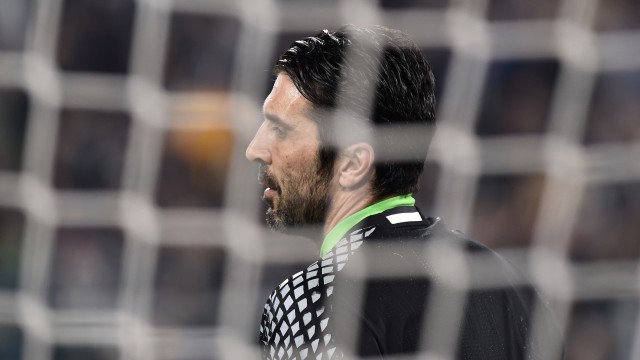 Buffon, salah satu legenda terbesar Italia. (Foto: Stefano Rellandini/Reuters)