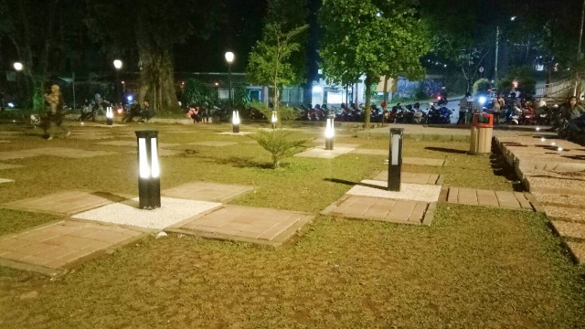 Suasana malam Lapangan Sempur. (Foto: David Pratama/kumparan)