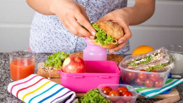 Jangan mudah percaya dengan mitos yang beredar. (Foto: thinkstockphotos)