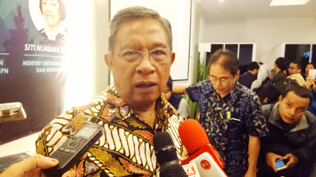 Darmin Nasution di Galeri Nasional Jakarta Pusat. (Foto: Ela Nurlaela/kumparan)