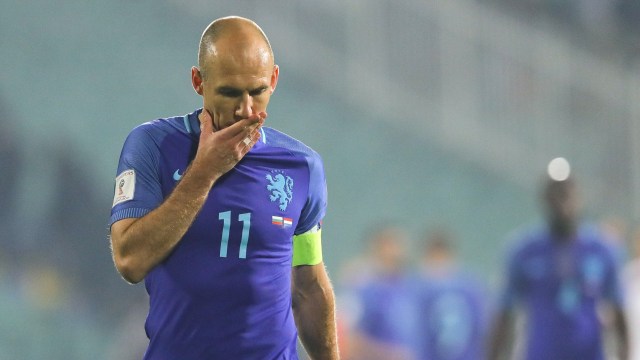 Beban Robben terlalu berat. (Foto: Vadim Ghirda/AP)