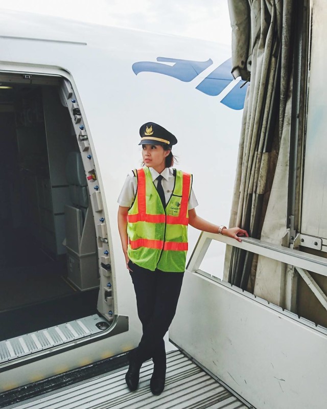 Kopilot Sarah Widyanti (Foto: instagram/@sarah.widy)