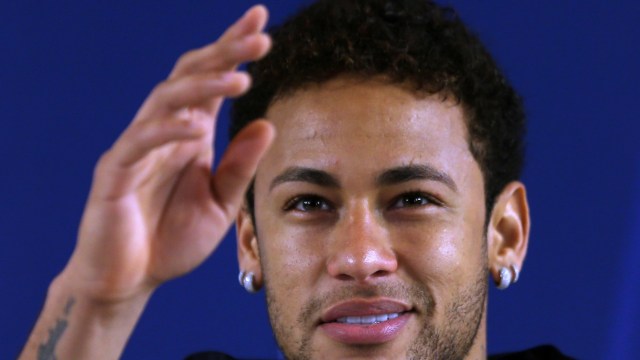 Neymar saat bersama Timnas Brasil. (Foto: Reuters/Paulo Whitaker)