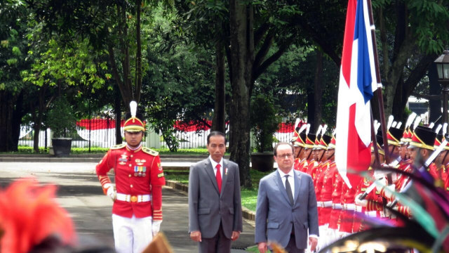 Presiden Jokowi dan Presiden François Hollande. (Foto: Yudhistira Amran Saleh/kumparan)