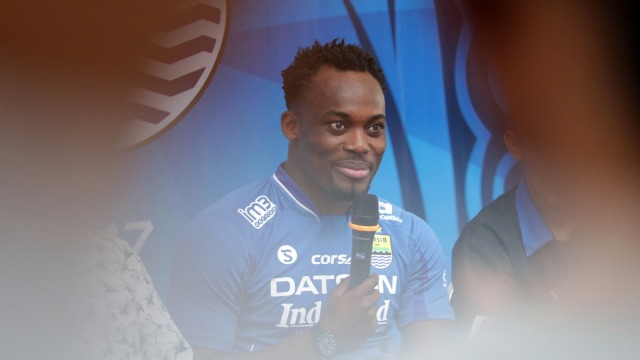 Pemain Persib Michael Essien. (Foto: Fanny Kusumawardhani/kumparan)