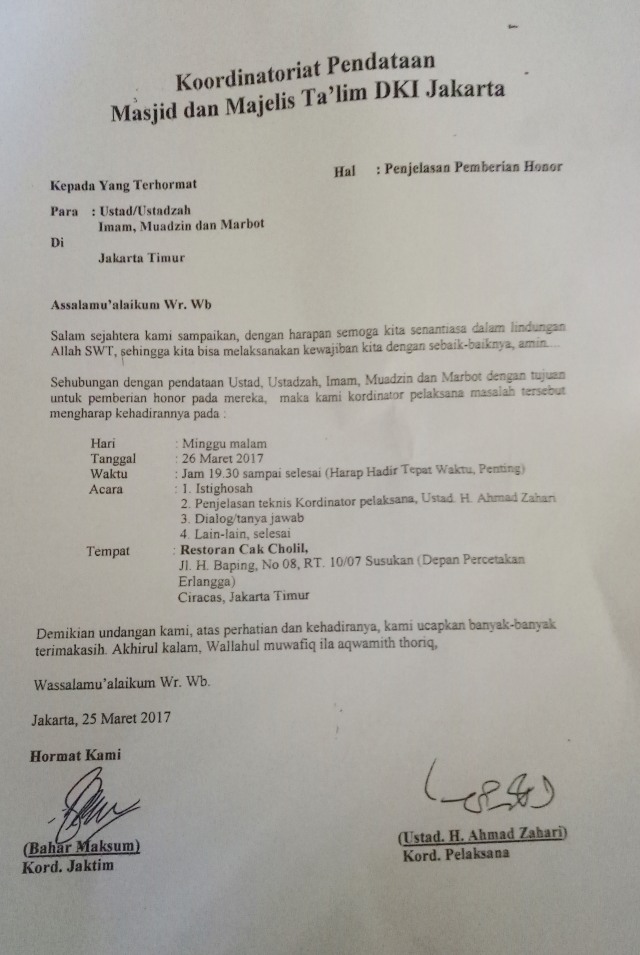 Ayol boshqa ayolni ohista erkalayapti (lesbiyan video)