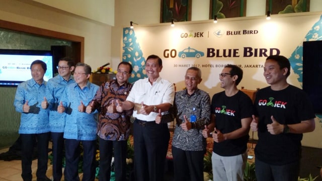 Luhut Pandjaitan dan Budi Karya hadir di acara. (Foto: David Pratama/kumparan)