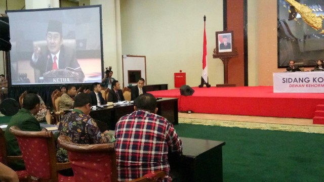 Sidang DKPP dengan teradu komisioner KPU DKI (Foto: Amanaturrosyidah/kumparan)