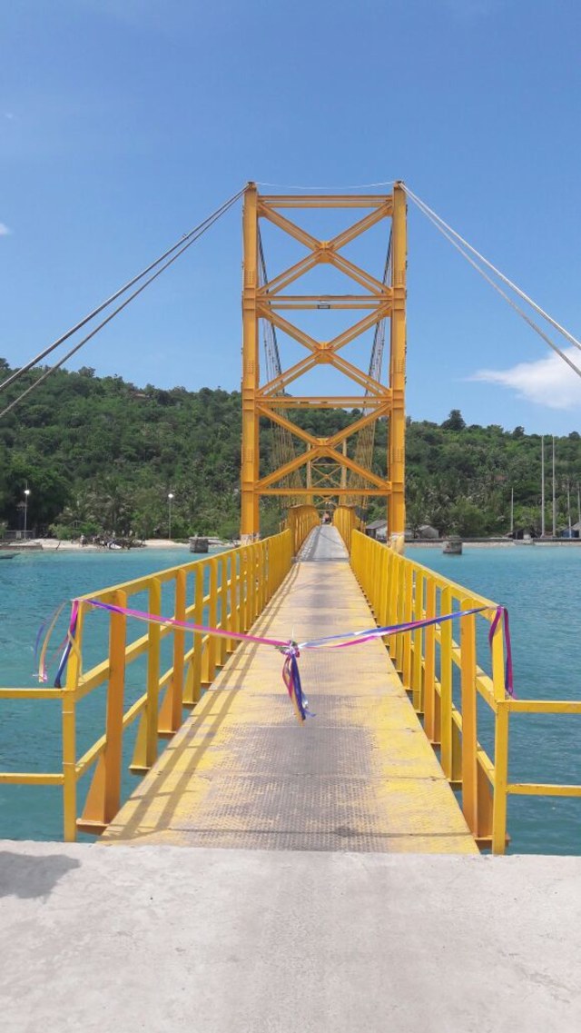 Peresmian Jembatan Kuning di Kab.Klungkung, Bali. (Foto: Dok: Ditjen Bina Marga Kementerian PUPR)