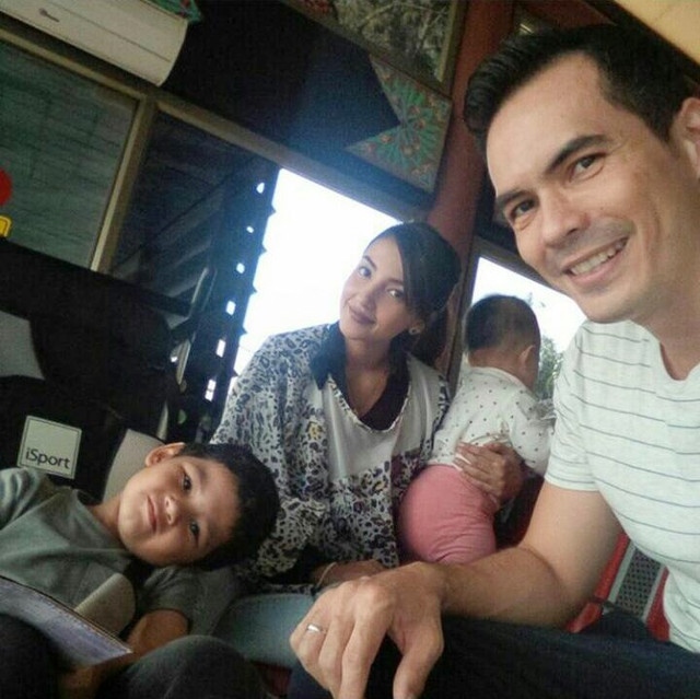 Atalarik Syach, Tsania Marwa dan anak-anak. (Foto: Instagram @ariksyach)