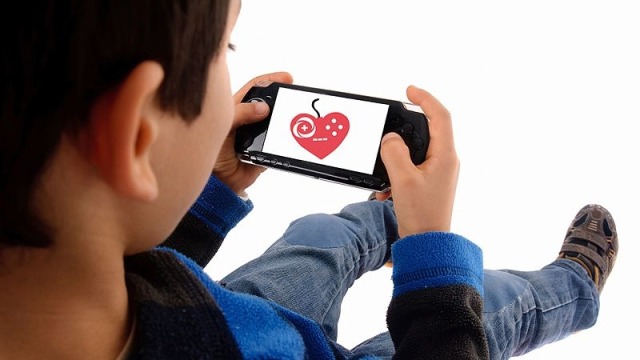 Ilustrasi kecanduan game online. (Foto: Wikimedia Commons)