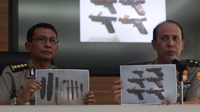 Konpers penanganan teroris Tuban di Mabes Polri. (Foto: Fanny Kusumawardhani/kumparan)