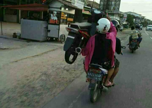 BAWA MOTOR DALAM ARTI SESUNGGUHNYA