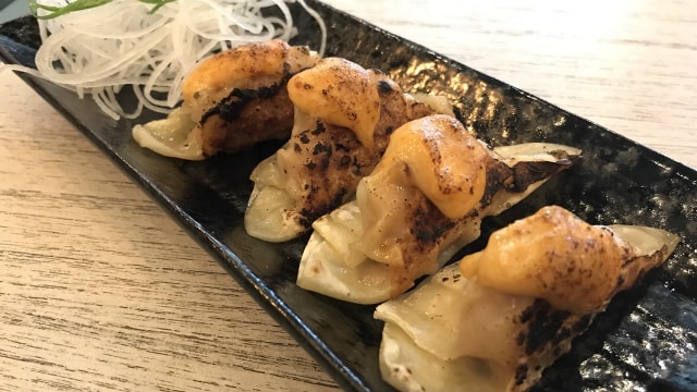 Salmon Gyoza (Foto: Stephani E)