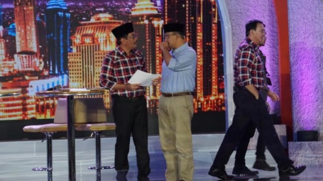 Ahok kebelakang panggung saat jeda. (Foto: Aditia Noviansyah/kumparan)