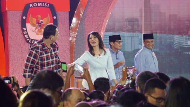 Ira Koesno Mencolek Ahok Usai Debat (Foto: Aditia Noviansyah/kumparan)