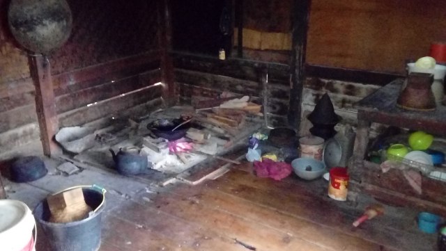 Menyedihkan, Rumah Kakek Daing Yang Rusak dan tak Layak Huni (1)