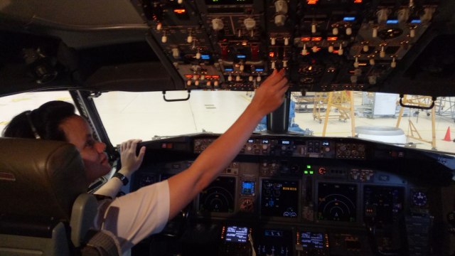 Kapten pilot perempuan pertama Garuda. (Foto: Wahyuni Sahara/kumparan)