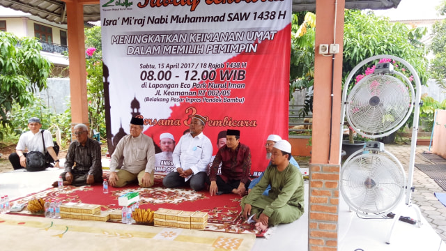 Anies kampanye bareng Bachtiar Nasir. (Foto: Ainul Qalbi/kumparan)