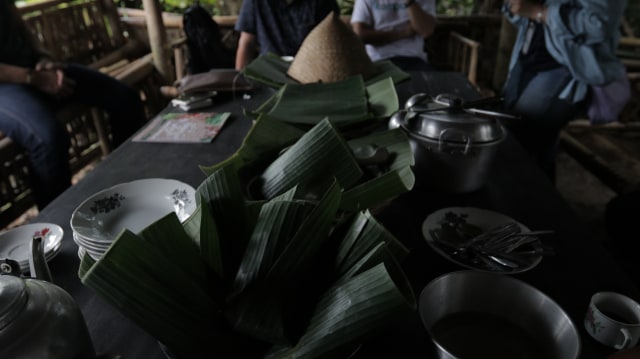 Hidangan Pecel Pitik (Foto: Nur Syarifah/kumparan)
