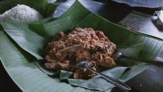 Pecel Pitik (Foto: Deanda Dewindaru)