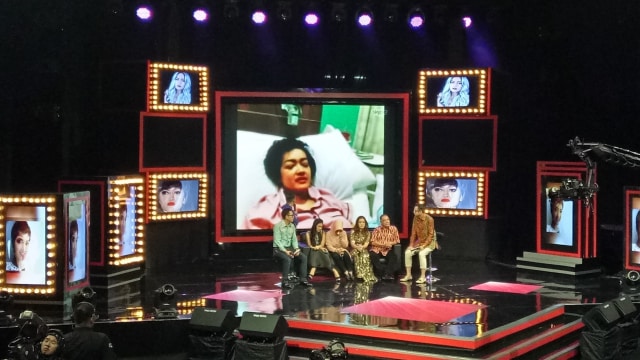 Keluarga Jupe disaksikan oleh Jupe dari RSCM. (Foto: Prabarini Kartika/kumparan)