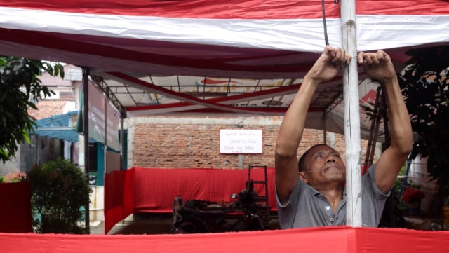 Persiapan Pilgub di TPS 51 Pejaten Barat (Foto: Fanny Kusumawardhani/kumparan)