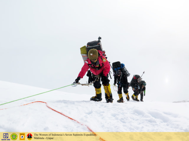 Perjalanan Menuju Puncak Vinson Massif (1)