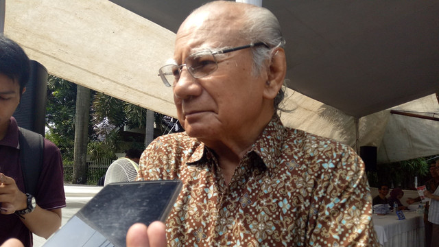 Mantan Menteri Kependudukan dan Lingkungan Hidup, Emil Salim. Foto: Novan Nurul Alam/kumparan