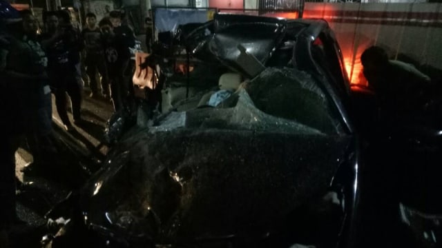 Kecelakaan mobil di Mampang, Jaksel. (Foto: Bergas Brilianto/kumparan)