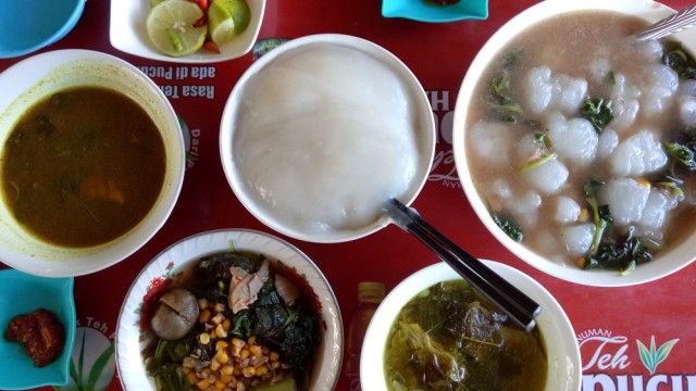 Pisang Epek, kuliner khas Bugis di Kendari (Foto: Dok. Luthfa Nurridha/Kumparan)