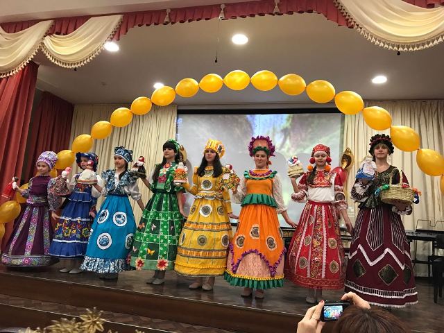 Pelajar Rusia bernyanyi (Foto: Dok. KBRI Moscow)