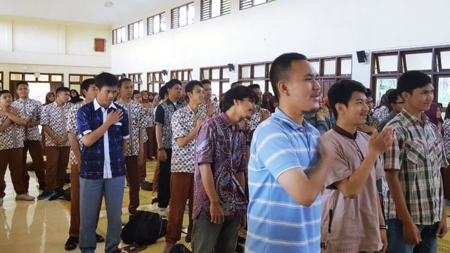 Anak-anak berprestasi dilatih persiapan SBMPTN. (Foto: Dok. Edusharenusantara)