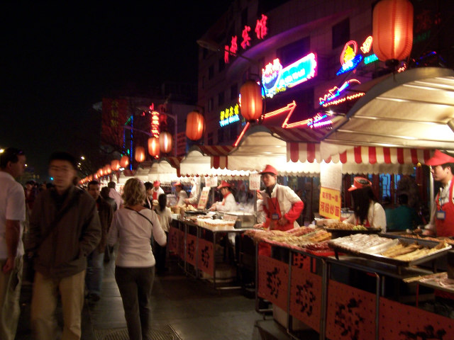 Street food di Beijing, China. (Foto: Wikimedia Commons)