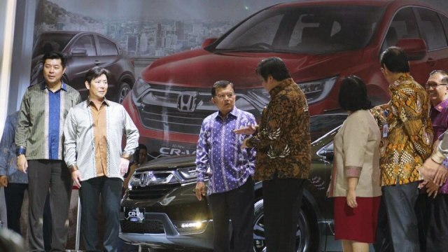 Wapres Jusuf Kalla hadiri IIMS 2017. (Foto: Gesit Prayogi/kumparan)