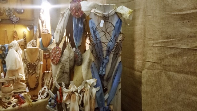 Stand Ayu Tenan di Inacraft 2017. (Foto: Ela Nurlaela/kumparan)