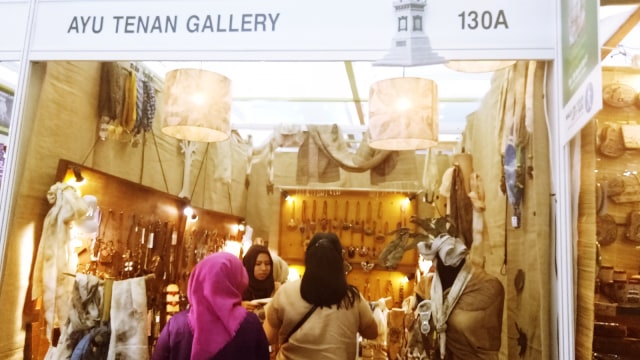 Stand Ayu Tenan di Inacraft 2017. (Foto: Ela Nurlaela/kumparan)