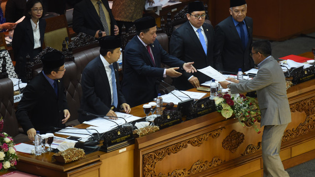 Taufiqulhadi memberikan usulan angket KPK (Foto: Akbar Nugroho Gumay/ANTARA)