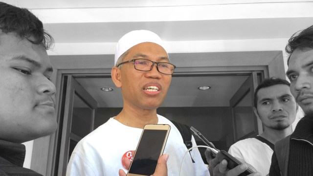 Buni Yani saat dimintain keterangan di Menteng (Foto: Kelik Wahyu/kumparan)