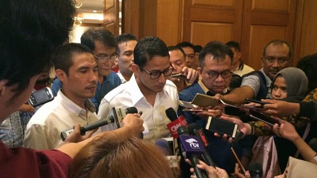 Sandiaga Uno tinggalkan pleno KPU (Foto: Kelik Wahyu/kumparan)