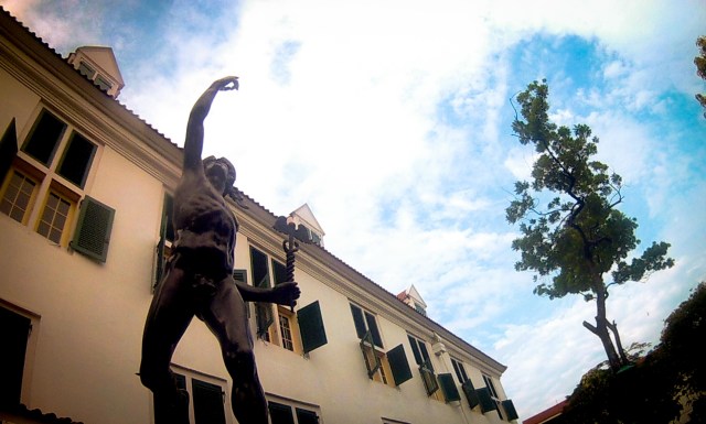 Patung Dewa Pembawa Berita di Museum Fatahilah