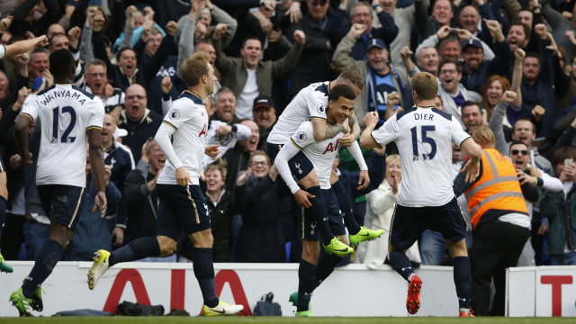Kemenangan derbi yang manis untuk Spurs. (Foto: Reuters/Paul Childs)