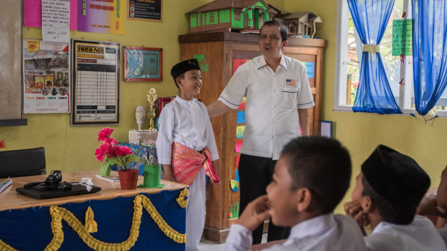 BRI Mengajar di SDN 12 dan SDN 7 (Foto: Ridho Robby/kumparan)