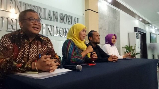 Menteri Khofifah dan Cak Budi. (Foto: Nadia Riso/kumparan)