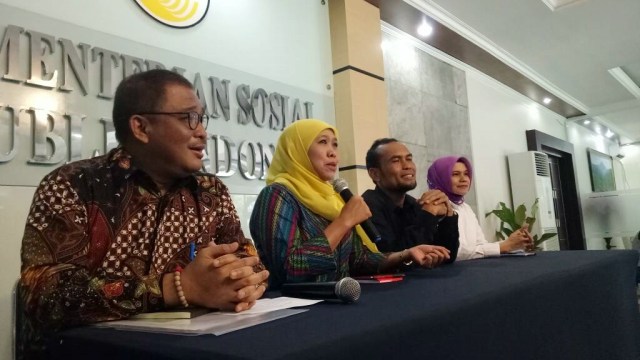 Menteri Khofifah dan Cak Budi. (Foto: Nadia Riso/kumparan)